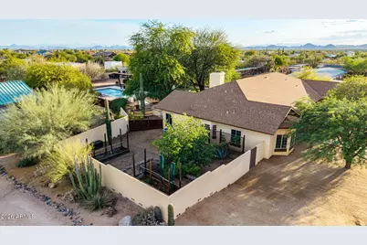 6025 E Milton Drive, Cave Creek, AZ 85331 - Photo 41