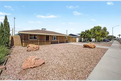 11118 W Iowa Avenue, Youngtown, AZ 85363 - Photo 7
