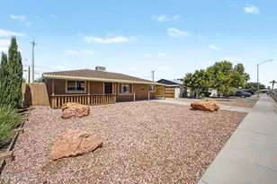 11118 W Iowa Ave, Youngtown, AZ 85363 - Photo 7
