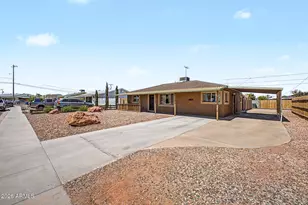 11118 W Iowa Ave, Youngtown, AZ 85363 - Photo 9
