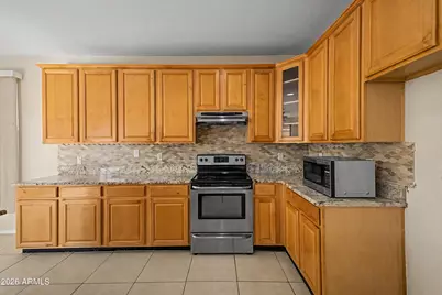 10910 W Davis Lane, Avondale, AZ 85323 - Photo 13