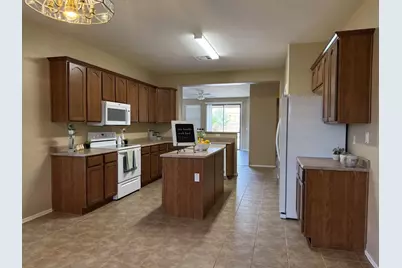 44456 W Eddie Way, Maricopa, AZ 85138 - Photo 3