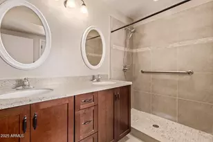 2637 E Sierra St, Phoenix, AZ 85028 - Photo 19