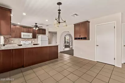 2637 E Sierra Street, Phoenix, AZ 85028 - Photo 9