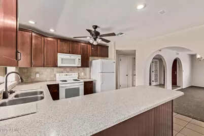 2637 E Sierra Street, Phoenix, AZ 85028 - Photo 13
