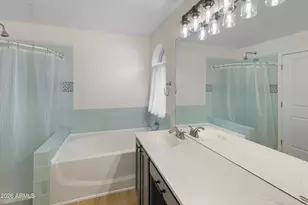 3404 E Lavey Ln, Phoenix, AZ 85032 - Photo 21