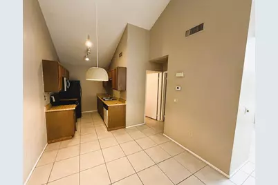 602 N May -- #21, Mesa, AZ 85201 - Photo 3
