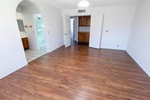 9207 W Kerry Ln, Peoria, AZ 85382 - Photo 7