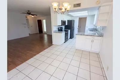 9207 W Kerry Lane, Peoria, AZ 85382 - Photo 13
