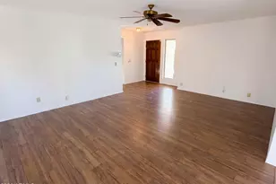 9207 W Kerry Ln, Peoria, AZ 85382 - Photo 3