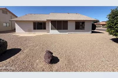 9207 W Kerry Lane, Peoria, AZ 85382 - Photo 5