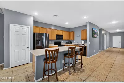 10548 W Crown King Rd Road, Tolleson, AZ 85353 - Photo 13