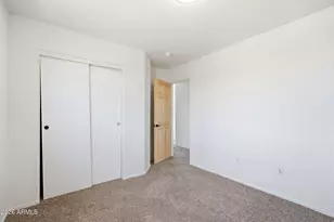 7245 S 41st Dr, Phoenix, AZ 85041 - Photo 23