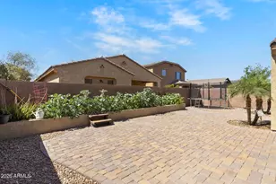 899 E Harrison St, Chandler, AZ 85225 - Photo 23