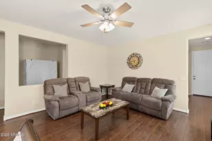 899 E Harrison St, Chandler, AZ 85225 - Photo 3