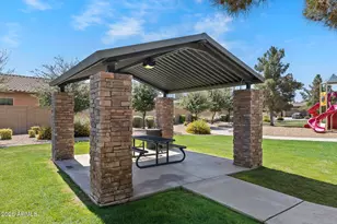 899 E Harrison St, Chandler, AZ 85225 - Photo 29