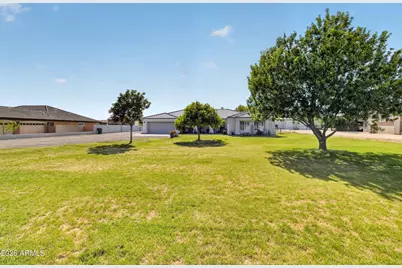 6832 N Citrus Road, Waddell, AZ 85355 - Photo 3