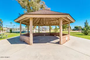 11624 S Papago Cir, Phoenix, AZ 85044 - Photo 57