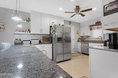 10533 W Cheryl Drive, Sun City, AZ 85351 - Photo 3