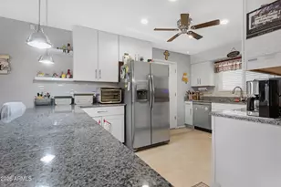 10533 W Cheryl Dr, Sun City, AZ 85351 - Photo 3