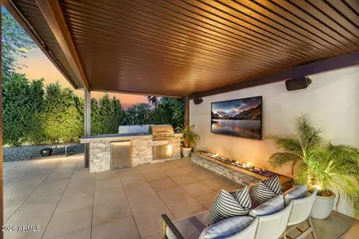 11681 E Cochise Drive, Scottsdale, AZ 85259 - Photo 9