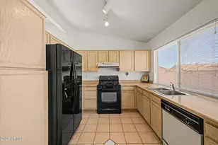1702 E Fremont Rd, Phoenix, AZ 85042 - Photo 9
