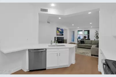 15221 N Clubgate Drive #1023, Scottsdale, AZ 85254 - Photo 11