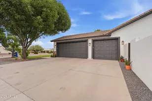 1251 E Loveland Ln, San Tan Valley, AZ 85140 - Photo 15