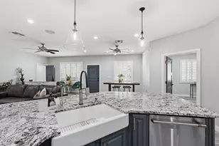 1251 E Loveland Ln, San Tan Valley, AZ 85140 - Photo 31
