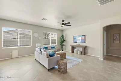 18047 W Caribbean Lane, Surprise, AZ 85388 - Photo 7