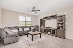 11022 W Levi Dr, Tolleson, AZ 85353 - Photo 7