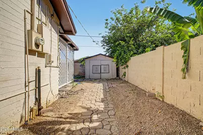2139 W Eugie Avenue, Phoenix, AZ 85029 - Photo 23