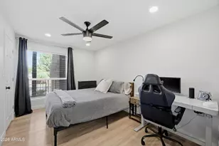 2625 E Indian School Rd, Phoenix, AZ 85016 - Photo 11