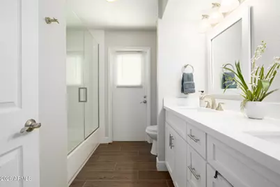 9220 N 28th Place, Phoenix, AZ 85028 - Photo 17