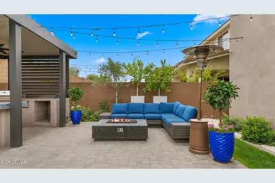 5946 E Abraham Lane, Phoenix, AZ 85054 - Photo 7