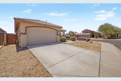 17075 W Northampton Road, Surprise, AZ 85374 - Photo 5