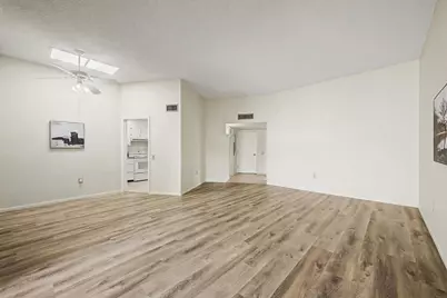 13870 N 108th Drive, Sun City, AZ 85351 - Photo 11