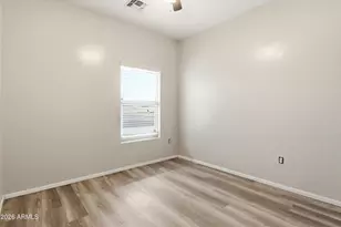 2502 E Tamarisk Ave, Phoenix, AZ 85040 - Photo 11