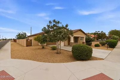 2502 E Tamarisk Avenue, Phoenix, AZ 85040 - Photo 1