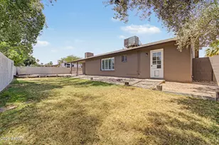 11025 N 41st Pl, Phoenix, AZ 85028 - Photo 17