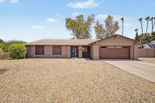 11025 N 41st Pl, Phoenix, AZ 85028 - Photo 1