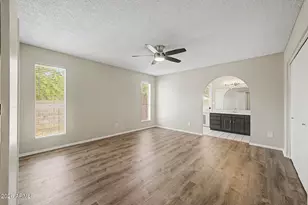 11025 N 41st Pl, Phoenix, AZ 85028 - Photo 9