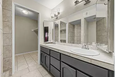 3301 E Earll Drive #120, Phoenix, AZ 85018 - Photo 11