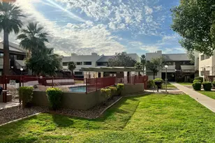 3301 E Earll Dr, Phoenix, AZ 85018 - Photo 11