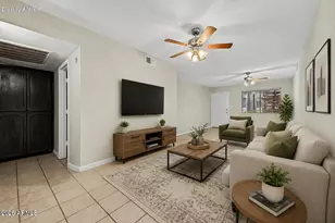 3301 E Earll Dr, Phoenix, AZ 85018 - Photo 3