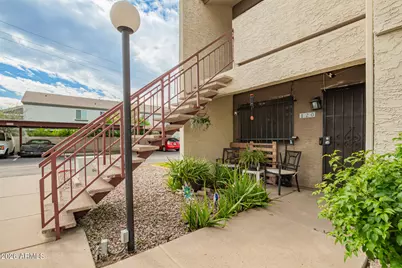 3301 E Earll Drive #120, Phoenix, AZ 85018 - Photo 1