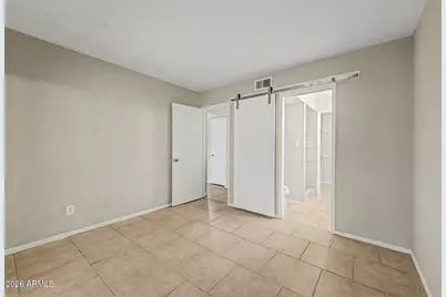 3301 E Earll Drive #120, Phoenix, AZ 85018 - Photo 9