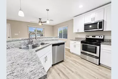 5206 S 11th Avenue, Phoenix, AZ 85041 - Photo 1