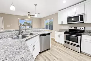 5206 S 11th Ave, Phoenix, AZ 85041 - Photo 1