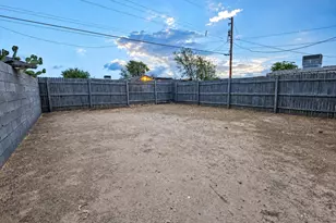 5206 S 11th Ave, Phoenix, AZ 85041 - Photo 23